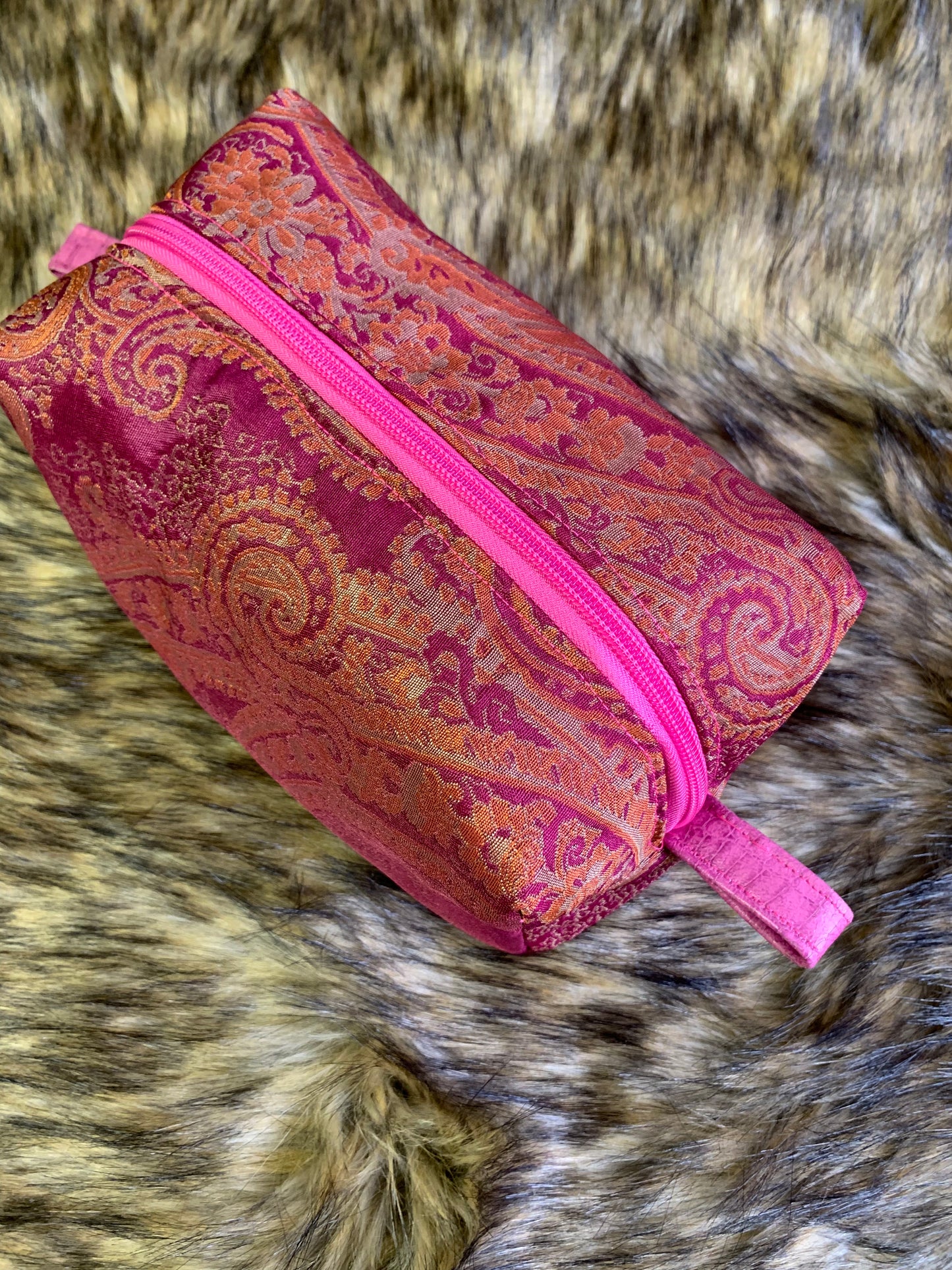 Nesting Essentials makup bag- Cosmetic & Toiletry organizer. Fuchsia paisley designer fabric