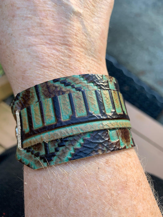 Designer Leather Bracelet - Bullet closure Aztec