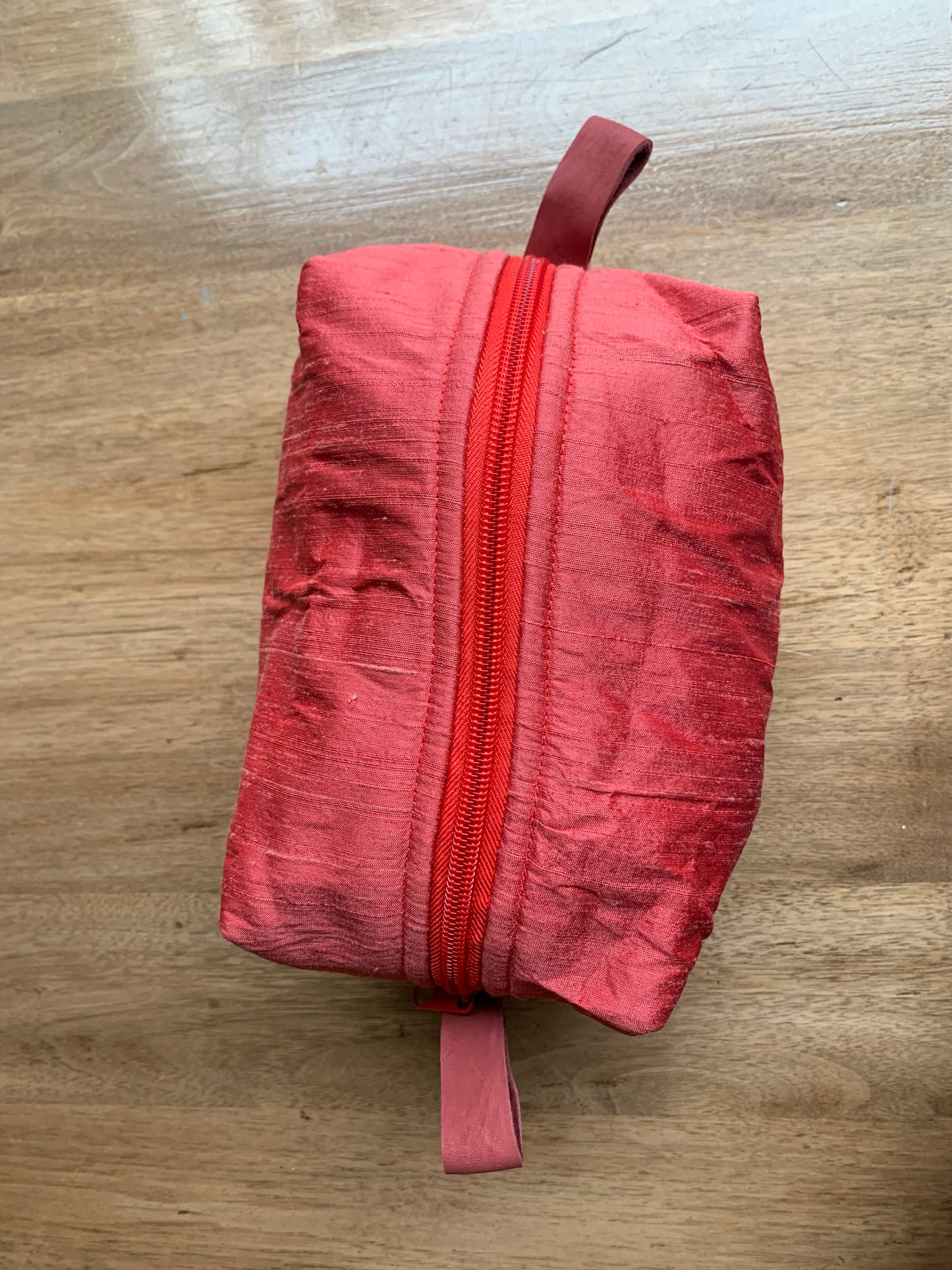 Nesting Essentials | Vermillion Dupioni Silk Travel Bag